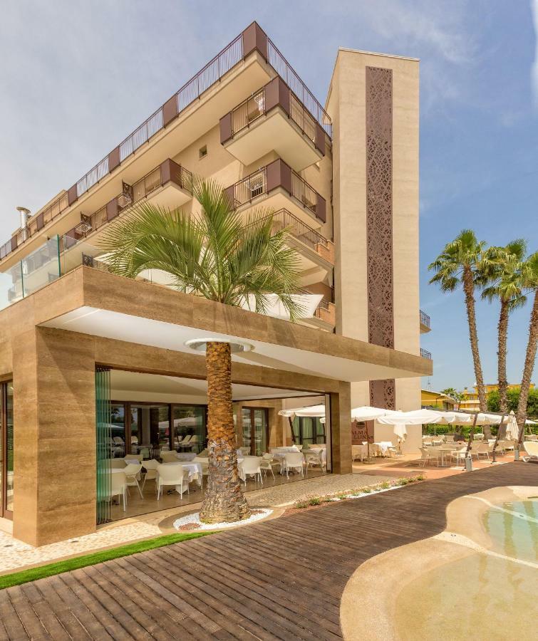 Almaluna Hotel & Resort Alba Adriatica Exterior foto